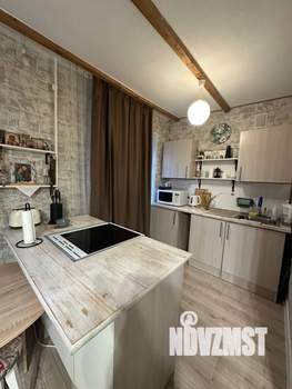 2-к квартира, вторичка, 42м2, 1/5 этаж