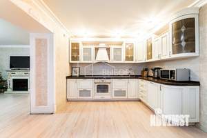 3-к квартира, вторичка, 92м2, 1/10 этаж