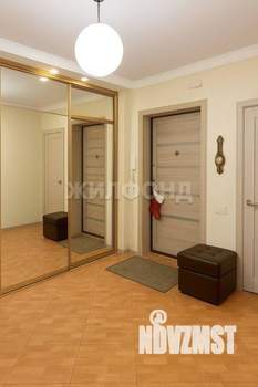 3-к квартира, вторичка, 95м2, 2/4 этаж