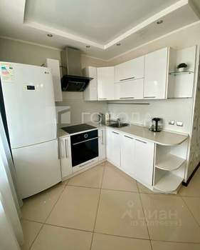1-к квартира, вторичка, 42м2, 4/10 этаж