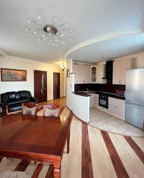 3-к квартира, вторичка, 90м2, 3/5 этаж