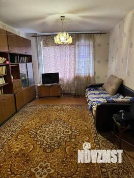 4-к квартира, вторичка, 70м2, 1/10 этаж