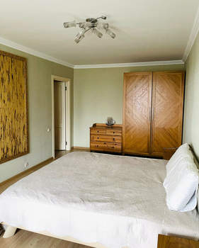 3-к квартира, вторичка, 115м2, 9/1 этаж