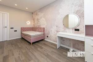 4-к квартира, вторичка, 97м2, 2/6 этаж