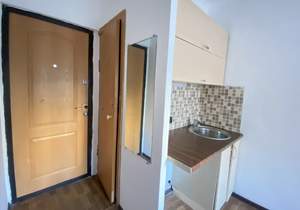 Студия квартира, вторичка, 13м2, 1/5 этаж