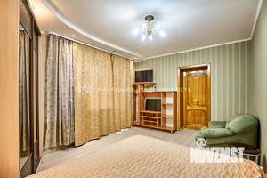 3-к квартира, вторичка, 101м2, 2/6 этаж