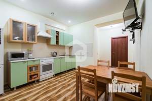 2-к квартира, вторичка, 54м2, 1/10 этаж