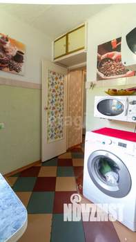 2-к квартира, вторичка, 37м2, 1/5 этаж