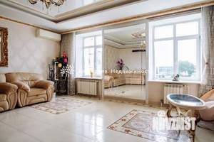 4-к квартира, вторичка, 142м2, 4/5 этаж