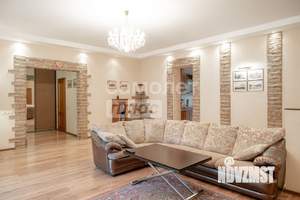 4-к квартира, вторичка, 137м2, 2/9 этаж