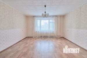 3-к квартира, вторичка, 64м2, 1/9 этаж