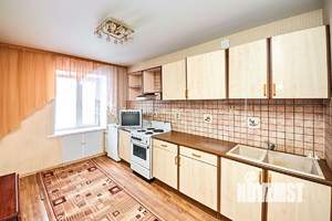 3-к квартира, вторичка, 63м2, 6/10 этаж