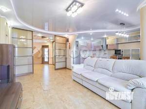 4-к квартира, вторичка, 125м2, 3/9 этаж